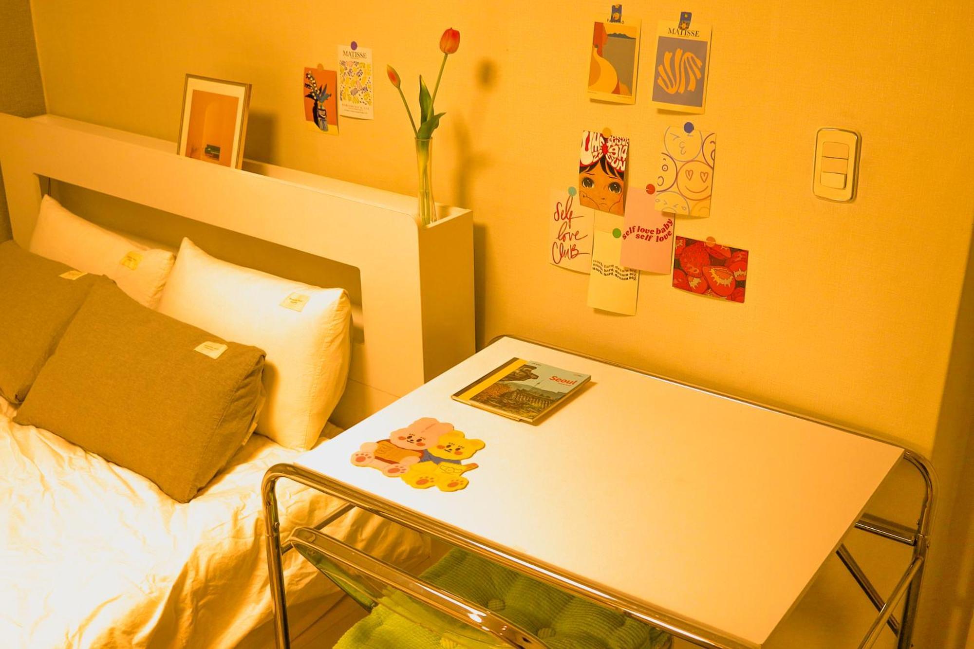 Hotel 206